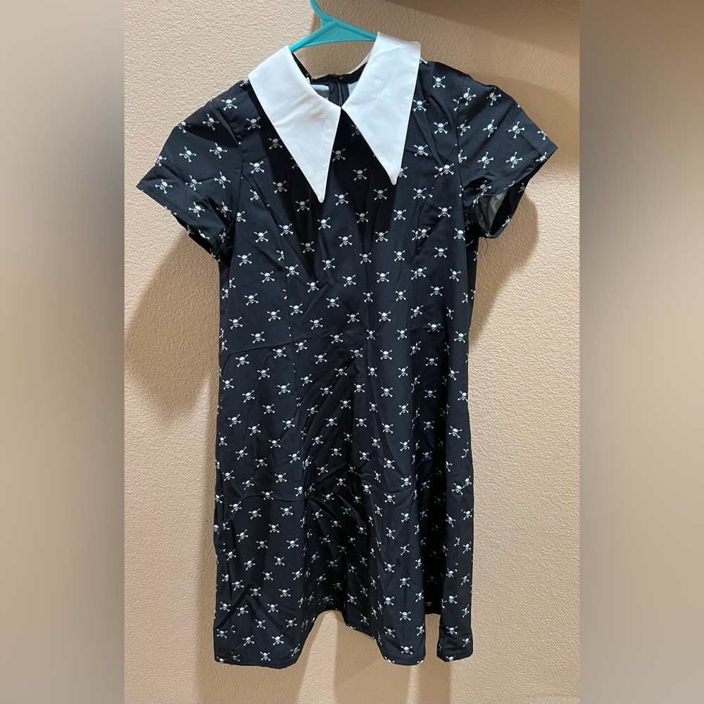 Girls Short Sleeve Wednesday Costume Dress Size (XXL)
